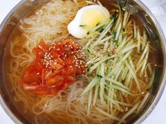 酸甜大冷面-泉哥小平房串店