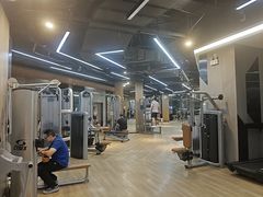 -威克健身游泳(万菱汇店)