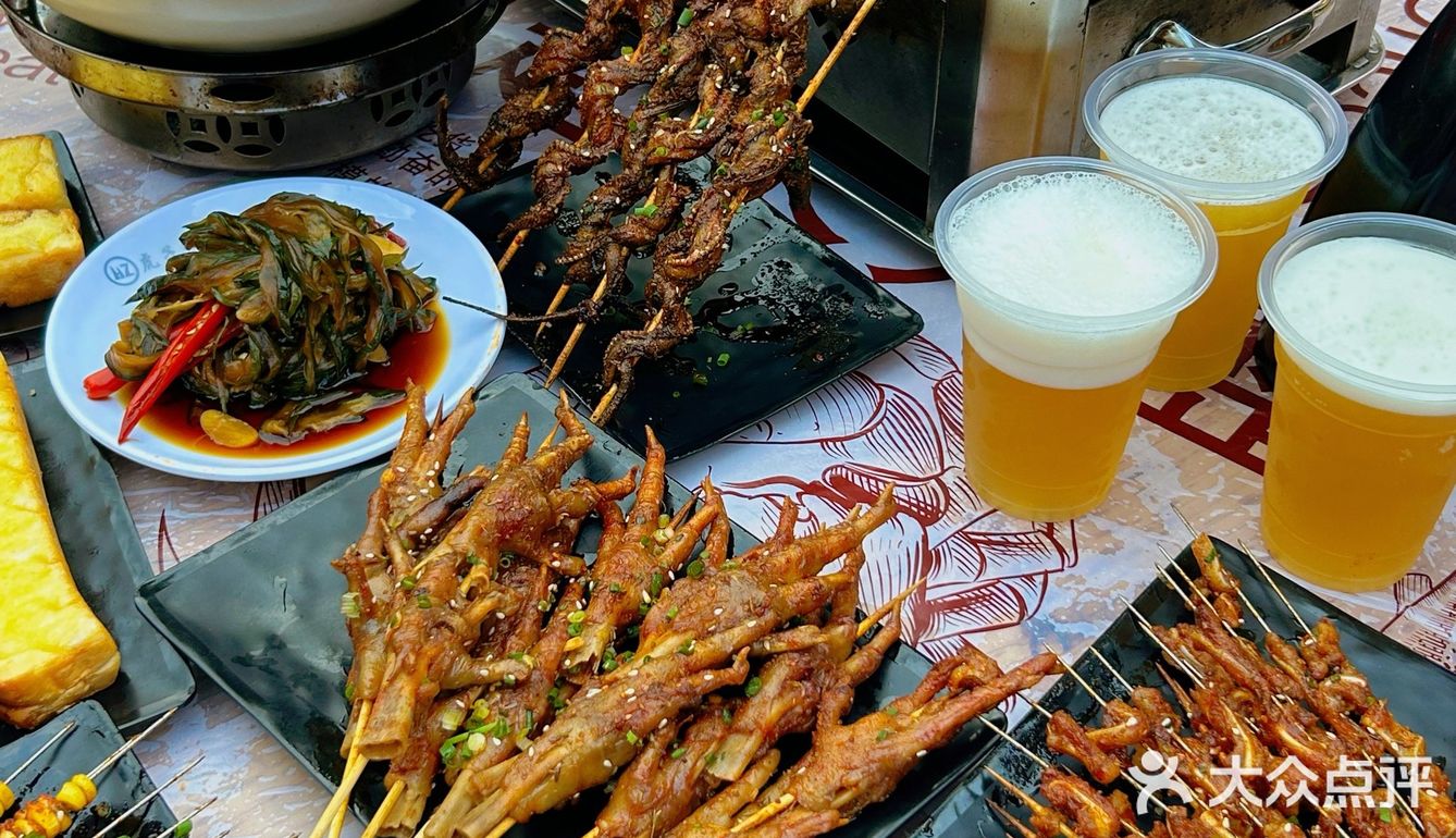 吃烧烤来这家就对啦！很香很带劲