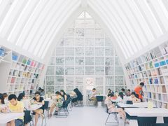 iphone_upload_pic-钟书阁(松江泰晤士小镇店)