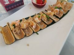 -刘姐啤酒鱼民族演艺餐厅(西街总店)