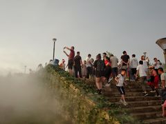 -莫子山·云中食街