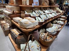 -七鲜超市(瑞虹天地太阳宫店)