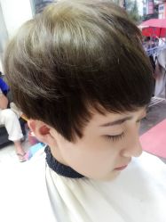 -摩力美发·烫·染·设计专业店