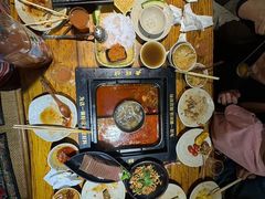-老牌坊云南鱼豆花火锅(爱建店)