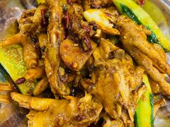 -江城燕子大排档(江汉路步行街店)