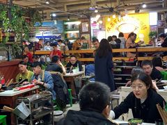 大堂-钢管厂歆瑞源油卤串串香(春熙路太古里店)