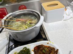 -百品聚旋转火锅(万德庄店)