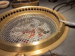 -铭牛烧肉·和牛海鲜自助(高新月牙湖店)
