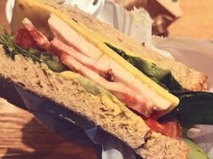 -星巴克(深圳北站B5检票口)