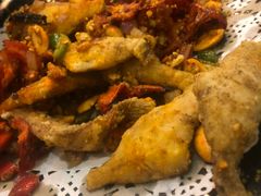 椒盐扒皮鱼-八张桌子(老店)