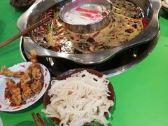 -周幺妹重庆老火锅(银泰城总店)