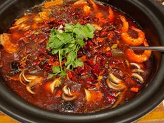 海鲜毛血旺-品海楼·大连海胆锅贴馆(东港店)