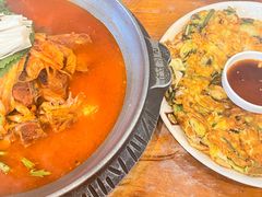 -喇喇排骨火锅·传统韩式脊骨汤(望京西园总店)
