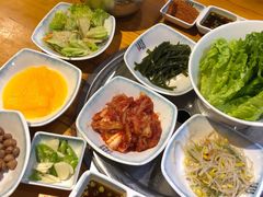 小菜-唯成•韩国炭火烤肉 유성고기