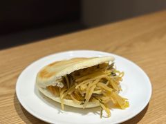 菜夹馍-秦香阁·西北家常菜(徐汇日月光中心店)