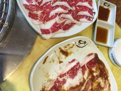 -牛信亭韩国料理·炭火烤肉(紫藤路店)