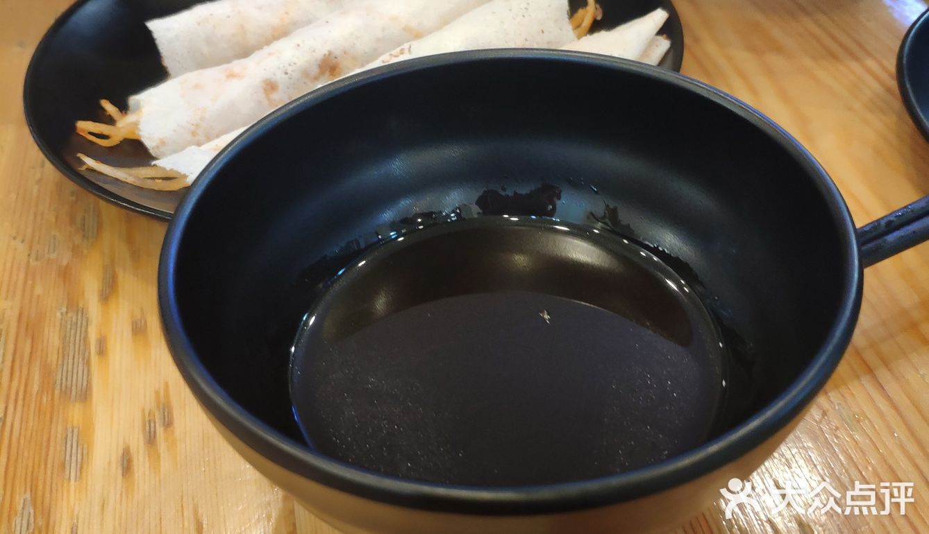 我们三人还点了鸡汤白菜
