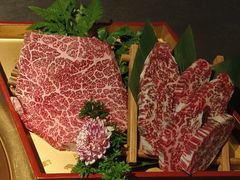 -铭牛烧肉·和牛海鲜自助(高新月牙湖店)