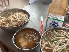 -正宗杨记普洱酸醋米线(总店)