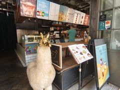 -Common Table · Brunch & Coffee