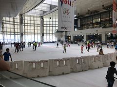 -冰纷万象滑冰场(深圳万象城店)
