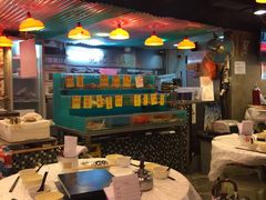 大堂-鲜入围煮花胶鸡海鲜火锅