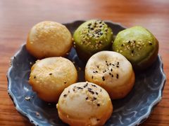 荠菜蟹黄大虾拼盘生煎-鑫震源·苏式大虾生煎(山塘街店)