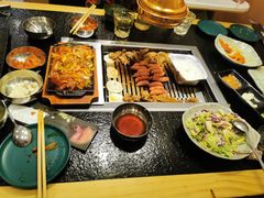 -臻牛烤肉