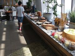 自助取餐区-上海柏悦酒店·世纪100牛排馆