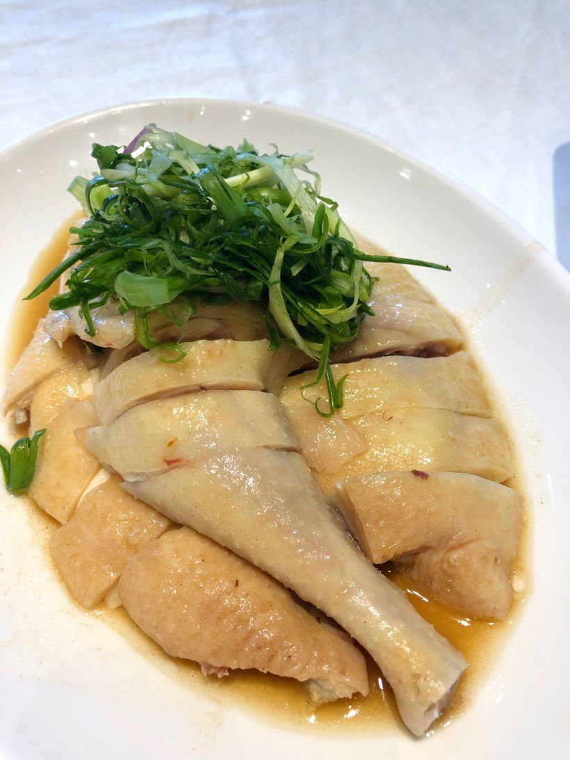 很喜欢吃和庆食馆的招牌石龙和庆豆皮鸡,嫩滑爽口