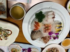 -青瓦餐厅·生鱼片·韩园烤肉(西塔店)