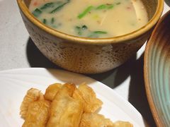 老济南甜沫-闫府私房菜·百年鲁菜(恒隆店)