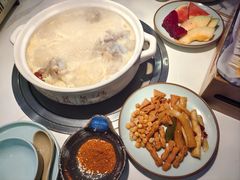 -益氣煲·筒骨砂锅火锅(安吉直营店)