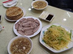 -李连贵熏肉大饼(兴工街店)