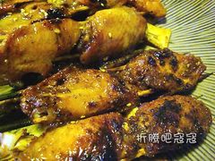 两个麻辣鸡翅，两个蜜汁鸡翅-串来串去(中关村店)