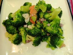 -香巴拉云南餐厅(华莱坞店)