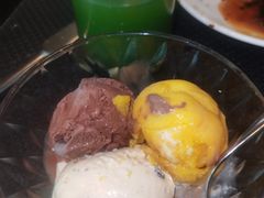 -圣丰索菲特·2 On 988 Café 自助餐厅