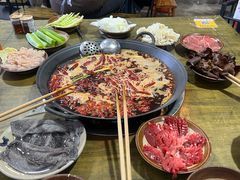 -黄潇洒老火锅(九眼桥宏济巷店)