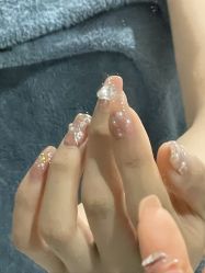 -悦指间美甲美睫