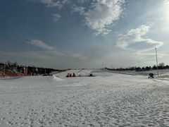 -华彬猛犸滑雪场