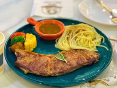 -丽莎沙拉轻食餐厅(国贸店)