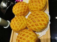 招牌广式菠萝包-花城粤菜餐厅(高新区店)