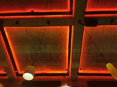 -饮湖威士忌鸡尾酒吧