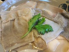 毛肚-茅草房·河畔园林火锅