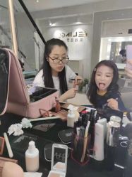 -Eling伊林彩妆·化妆培训(河西奥体店)