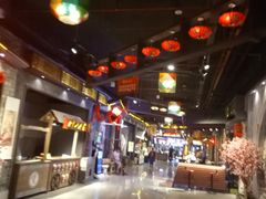 -时尚MEGO商业广场(华新地铁店)