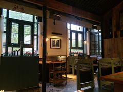 靠窗位-手选潮汕鲜牛肉火锅(二七广场店)