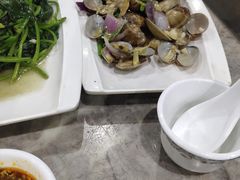 -四川小胡子海鲜(丁村万人海鲜广场店)