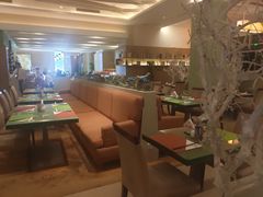 -上海浦东假日酒店逸庭咖啡厅